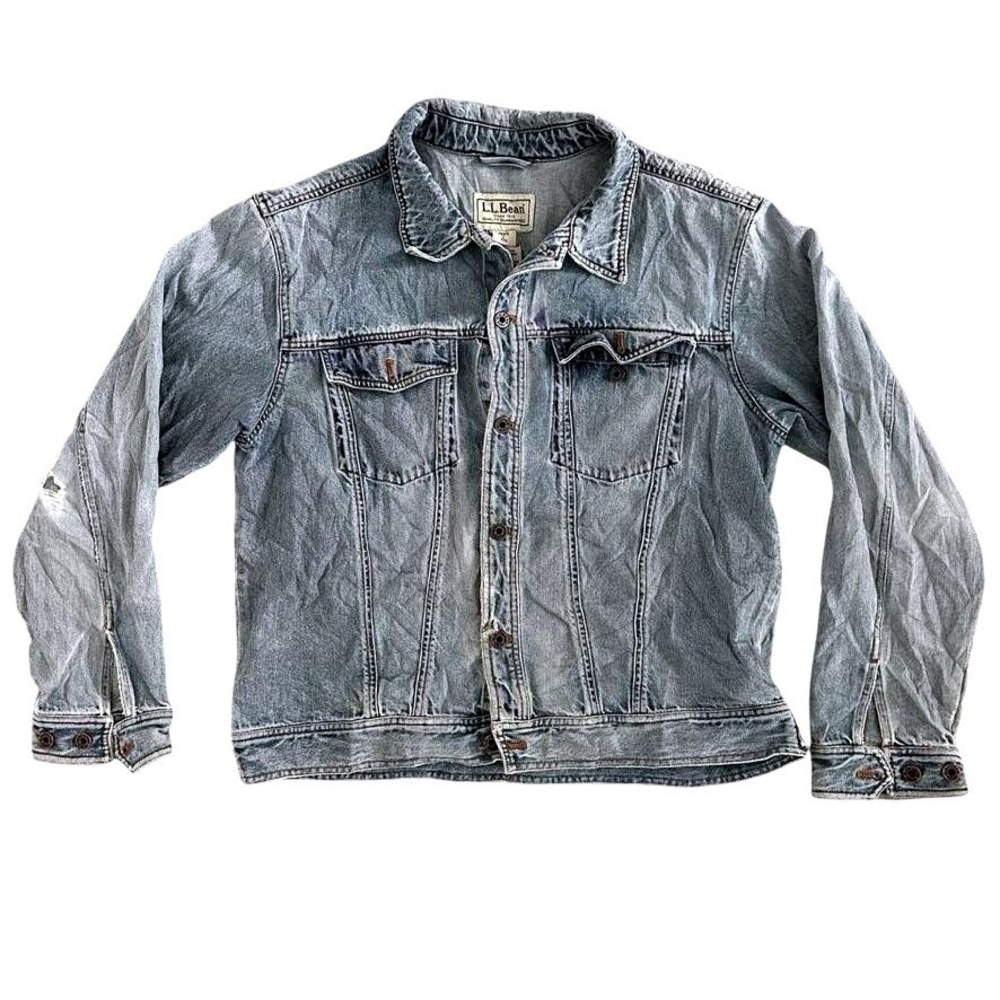 LL Bean Denim Trucker Jacket Distressed Blue Mens Large Light Wash 90s Grunge